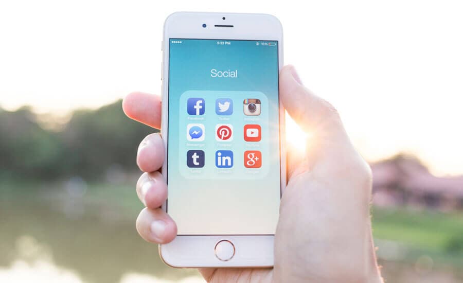 Pflege deine Social-Media-Kanäle mit dem Smartphone